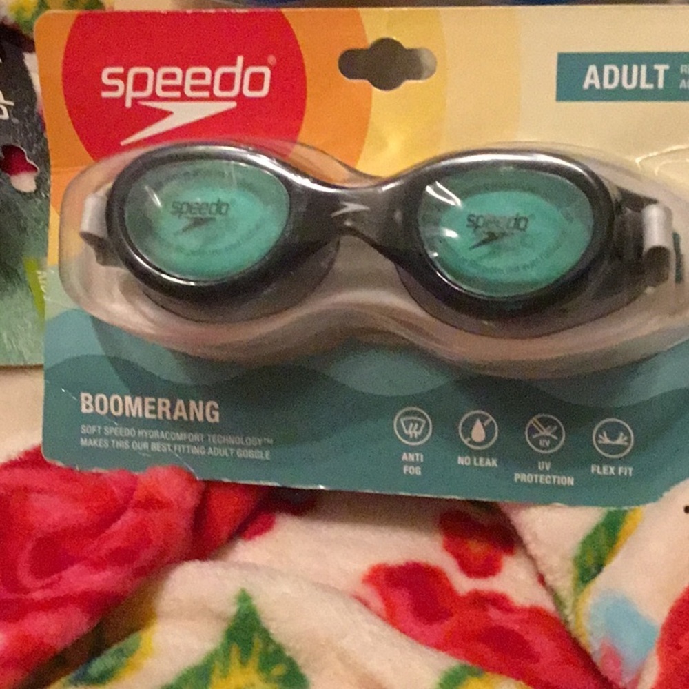 Speedo Adult Goggles new in package Boomerang